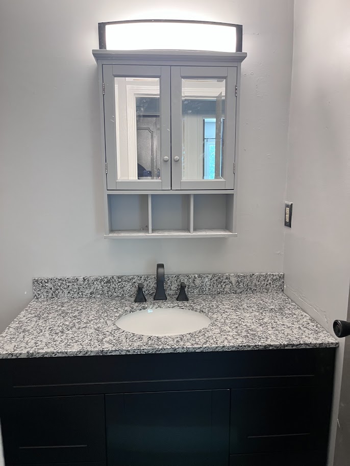 912-914 La Tourrette Court - 914