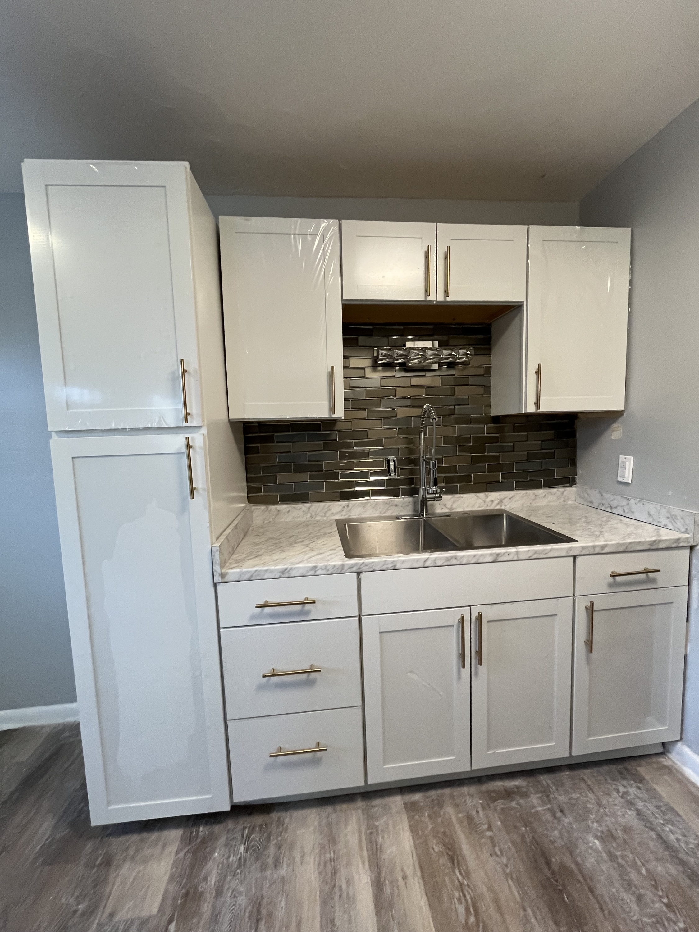 2257 Hepburn Avenue - B